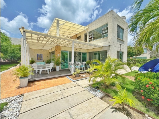 EN VENTA casa de lujo AMOBLADA Aguamarina Beach Resort | Atlántico