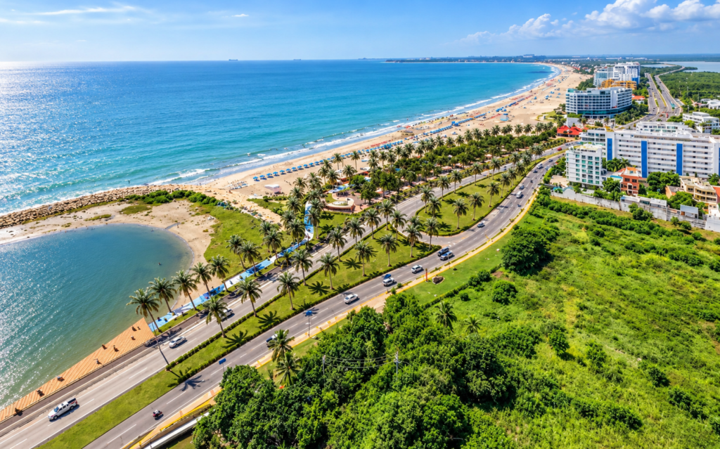 Panorámica aérea de costa tropical